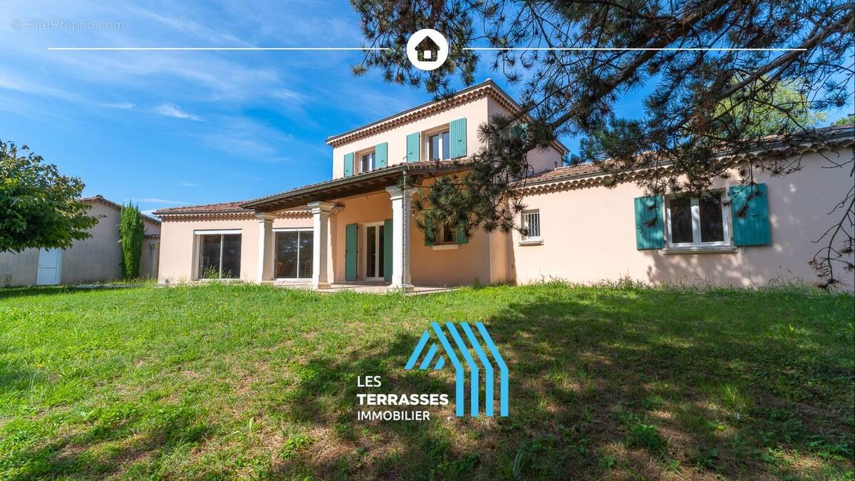 Maison à MONTELIMAR