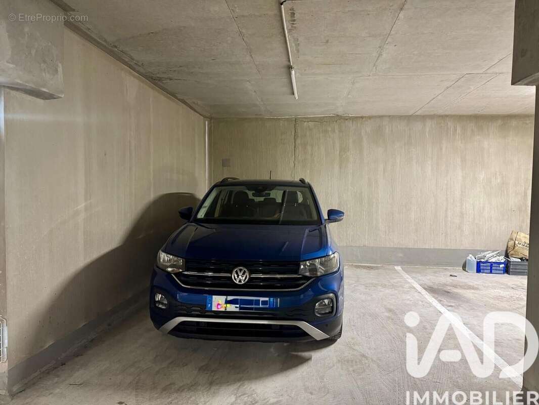 Photo 3 - Parking à LA ROCHELLE