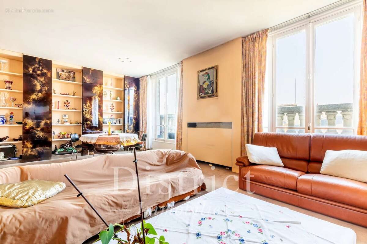 Père-Lachaise / République – Appartement traversant 138,4 m² - photo 3