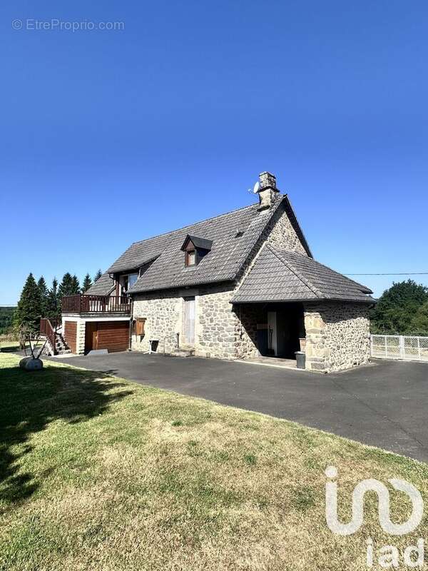 Maison 152 m² à Rilhac-Xaintrie  - photo 3