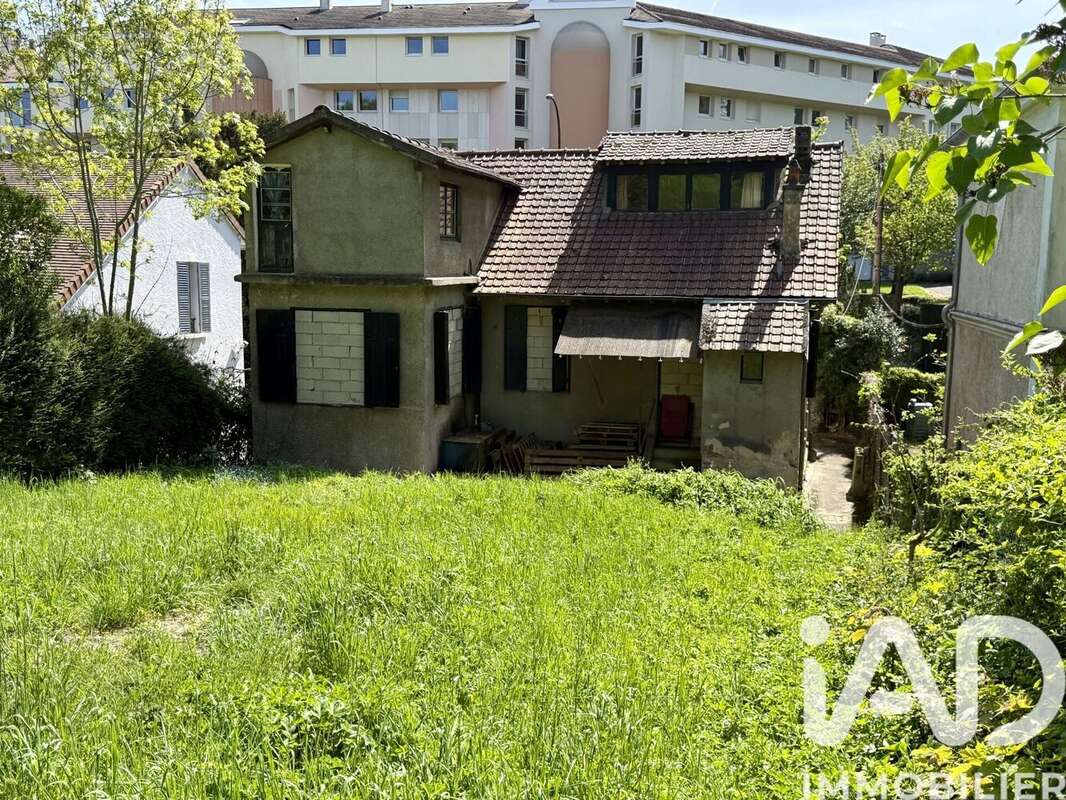 Photo 4 - Maison à LA CELLE-SAINT-CLOUD