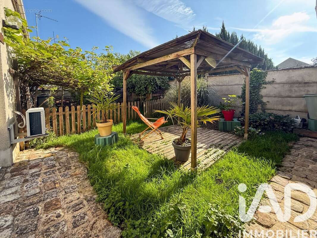 Photo 6 - Maison à VILLEBLEVIN