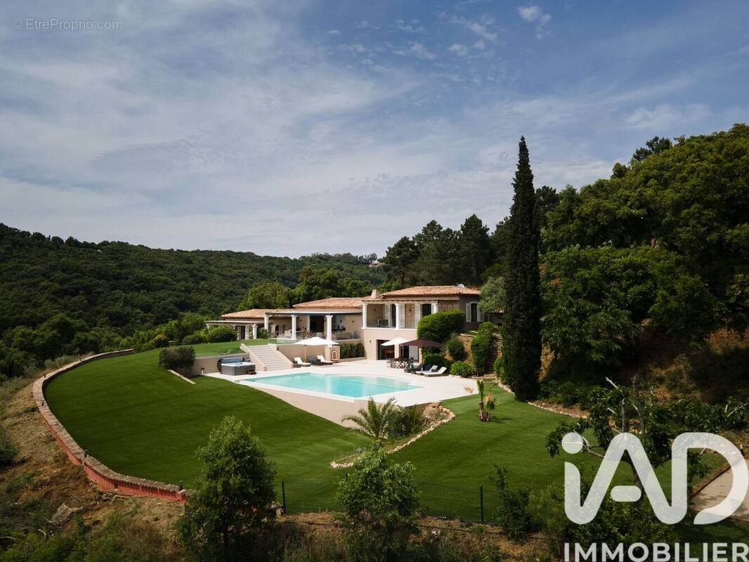 Photo 1 - Maison à LA CROIX-VALMER