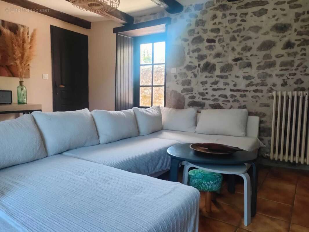 Maison à LA CHAPELLE-MONTBRANDEIX