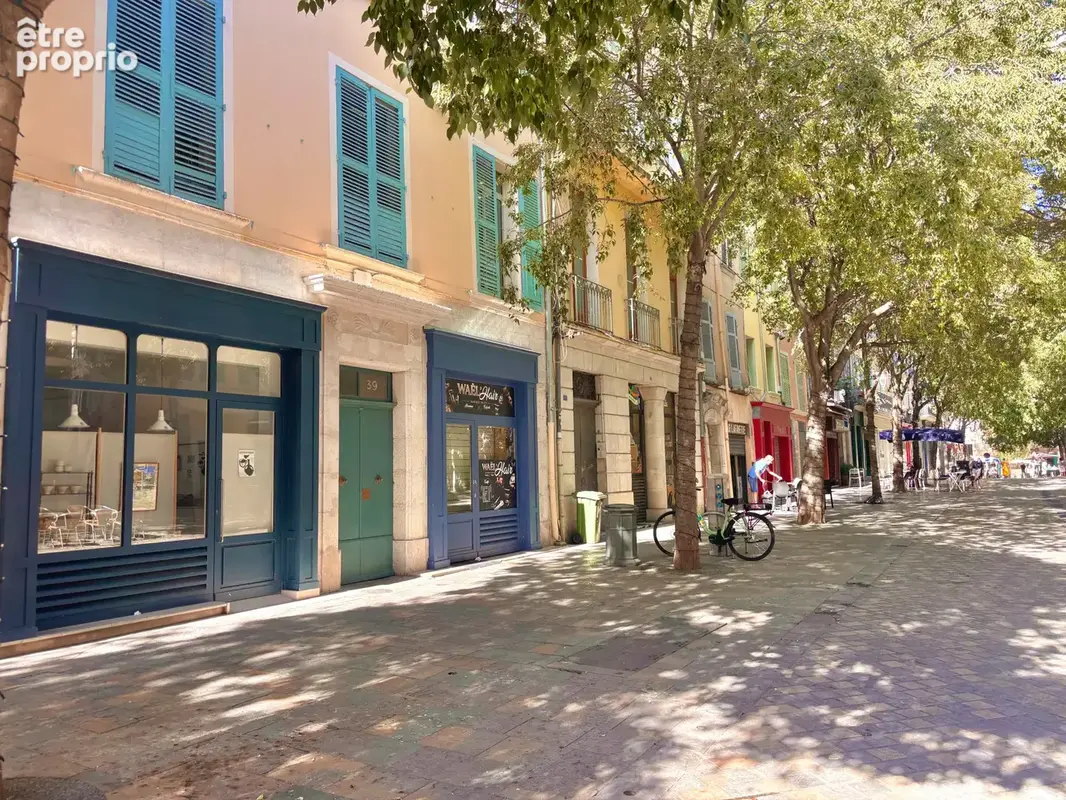 Toulon centre - tres bel appartement renove 3 chambres - photo 20