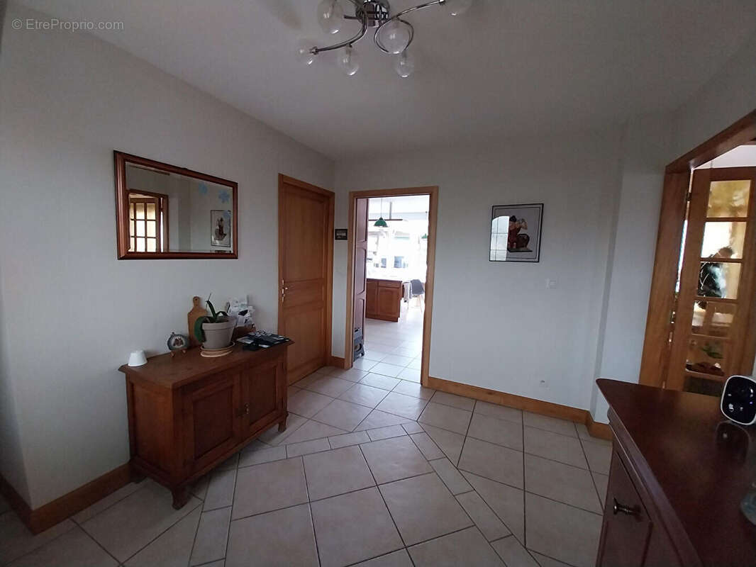 Maison à VOUNEUIL-SOUS-BIARD