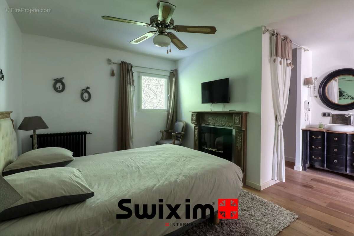 Maison à SAINT-ESTEPHE