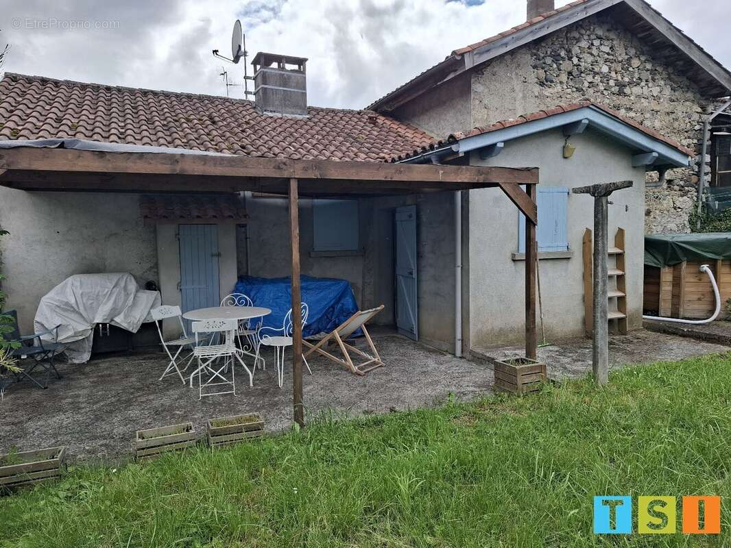 Maison à SAINT-PE-D'ARDET