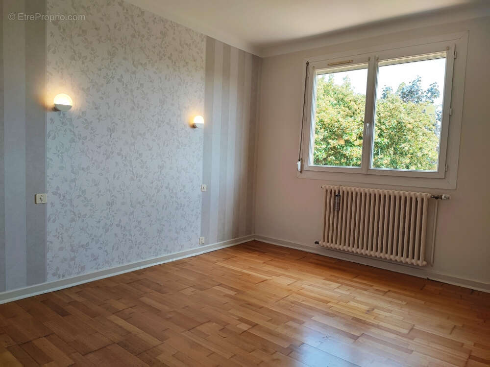 22800 Saint-Brandan, Grande maison 5 chambres - photo 4