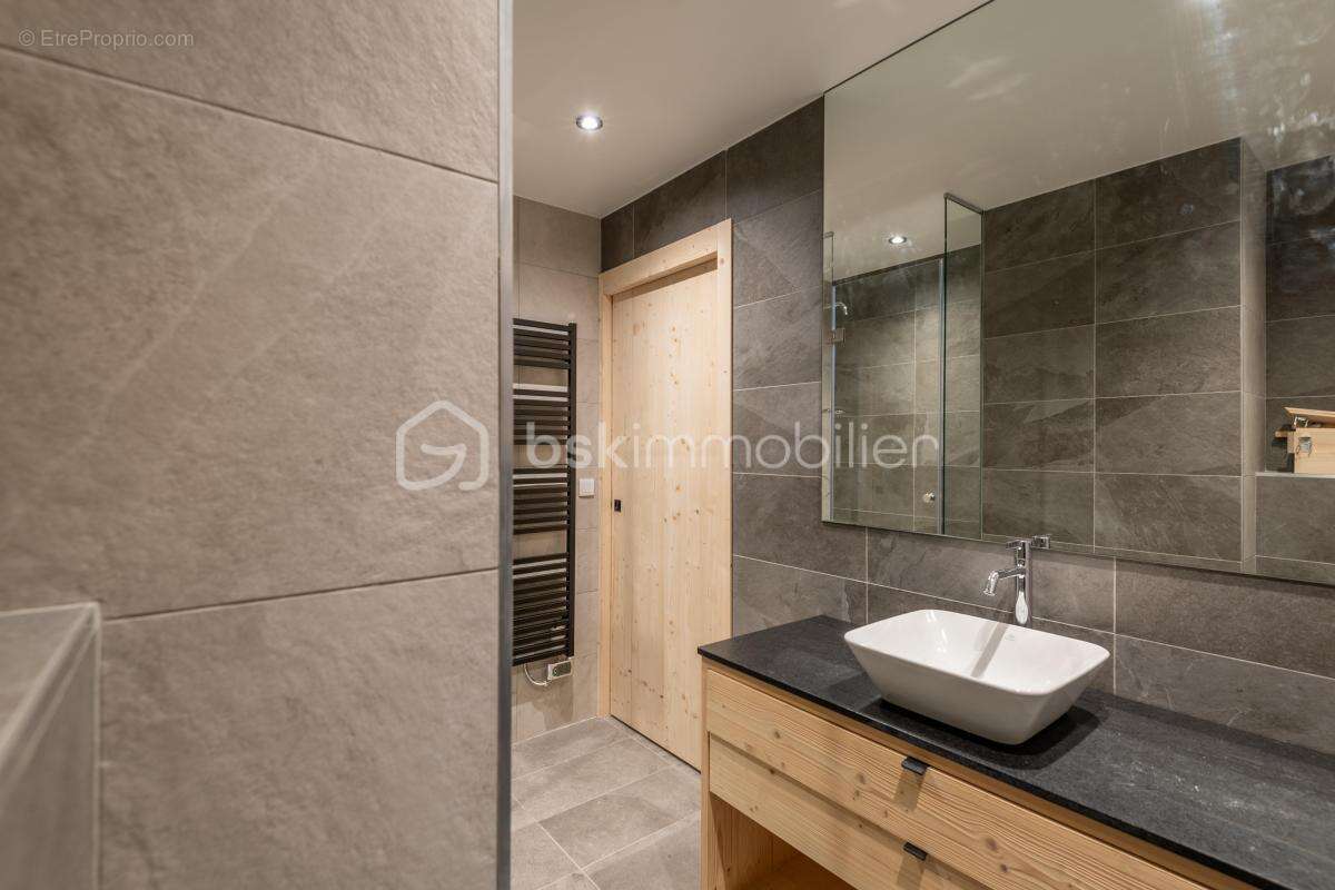 Appartement à SAINT-MARTIN-DE-BELLEVILLE