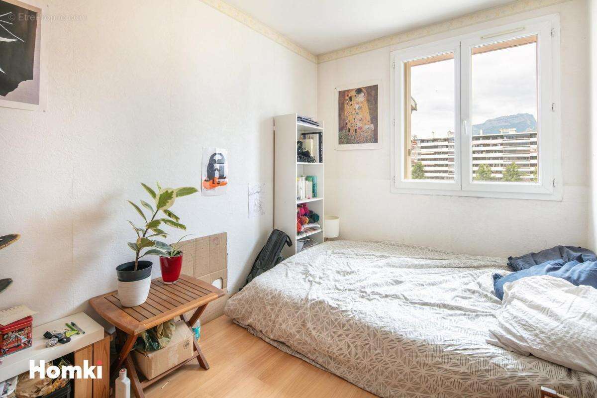 Appartement T3 de 68 m2 à Grenoble 38100, Rue Turgot - photo 4