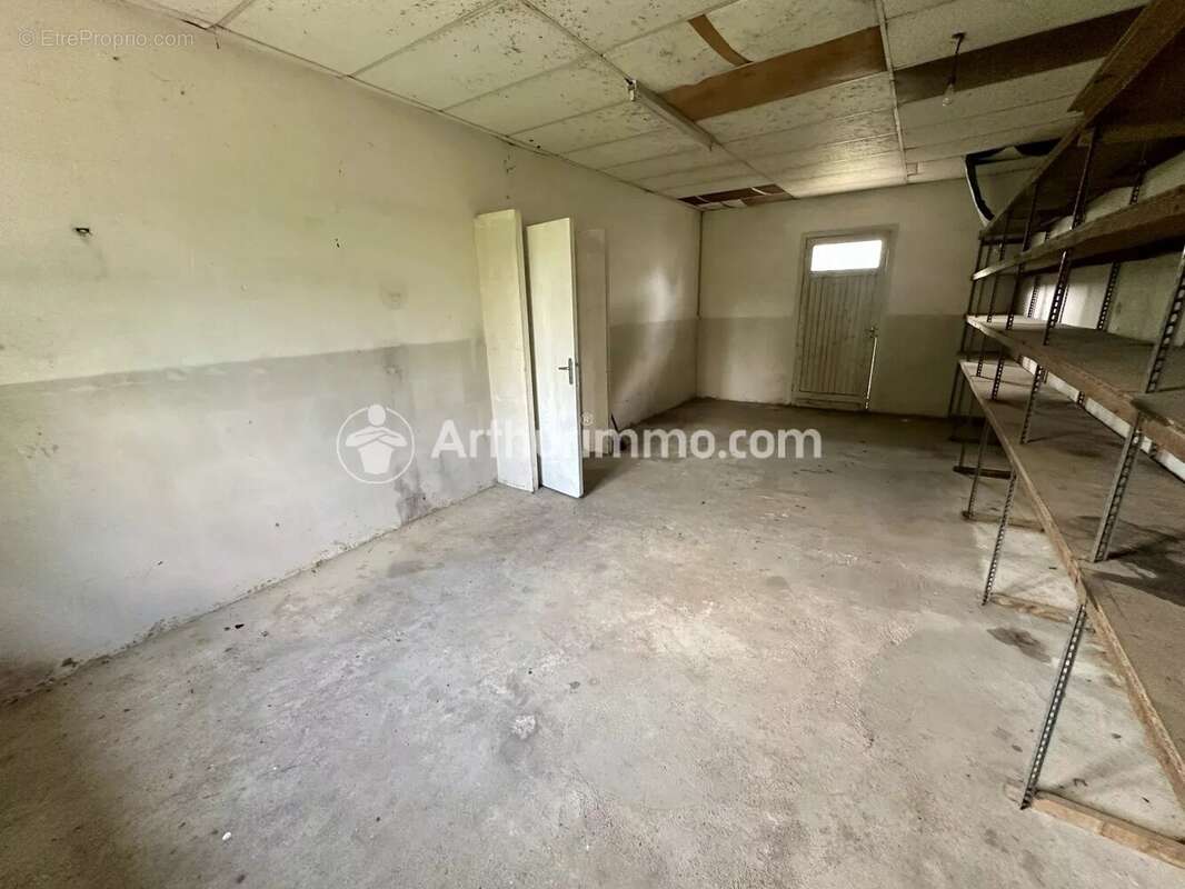 Ensemble immobilier avec local commercial, habitation et garages – Idéal investisseur - photo 20