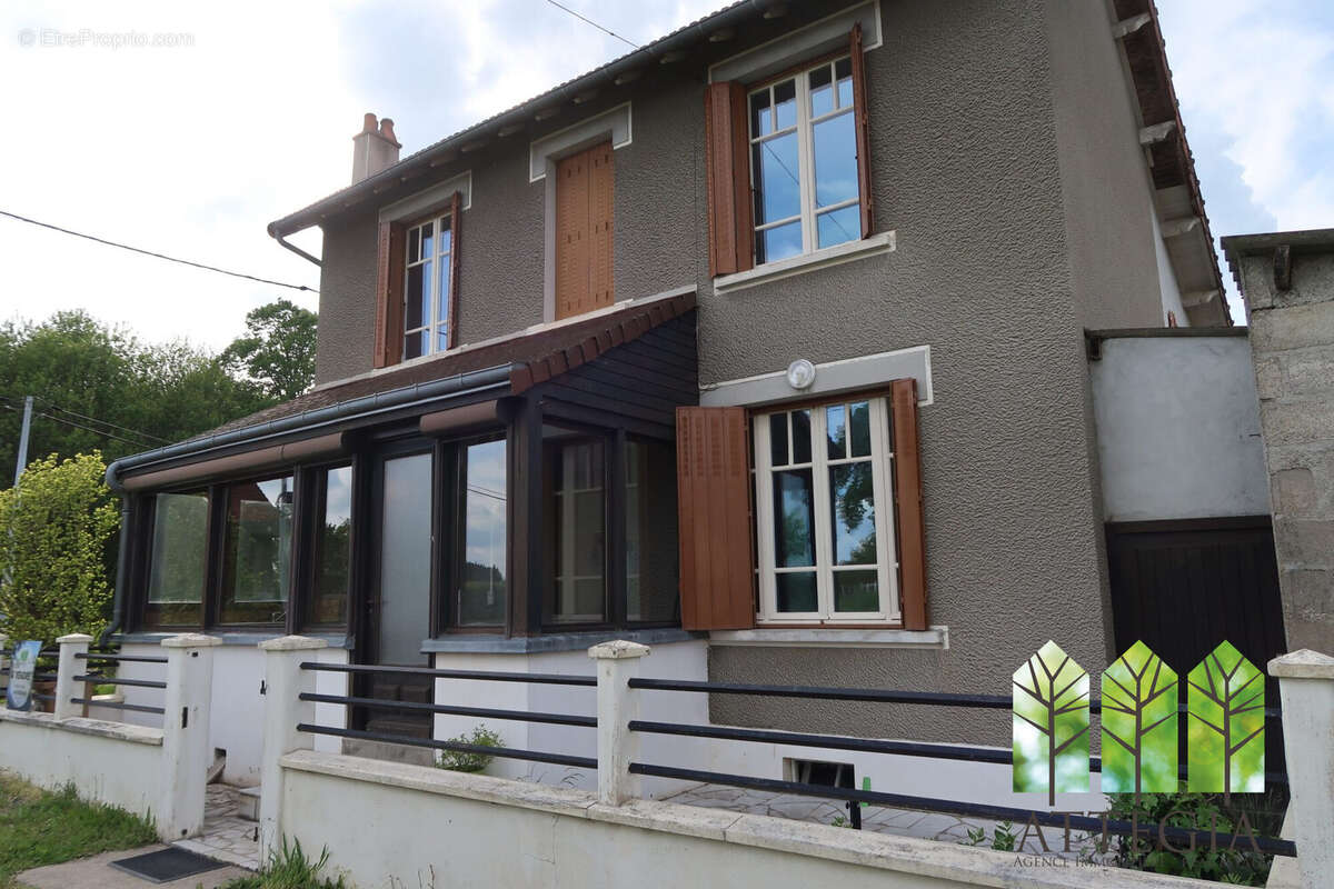 Maison à MOUTIER-MALCARD