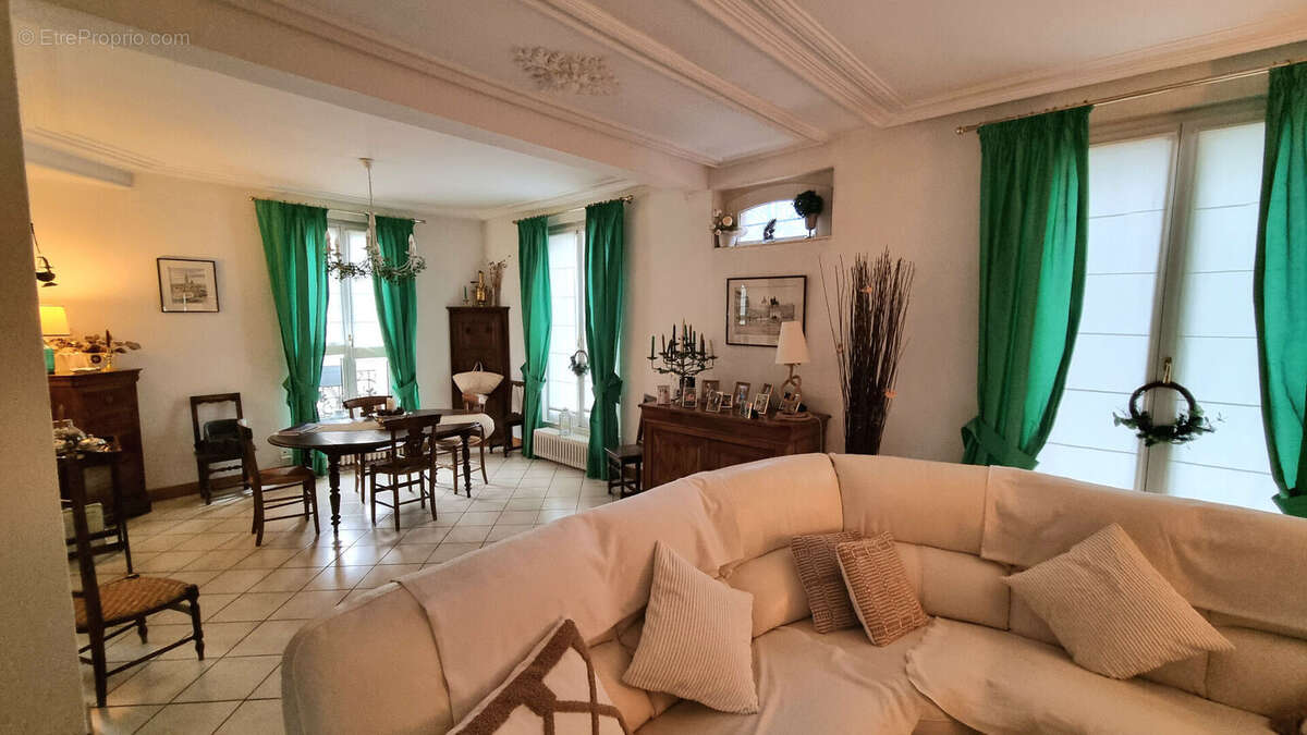 Maison à VILLEMOMBLE