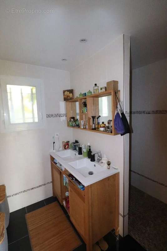 Maison à SAINT-CYR-SUR-MER