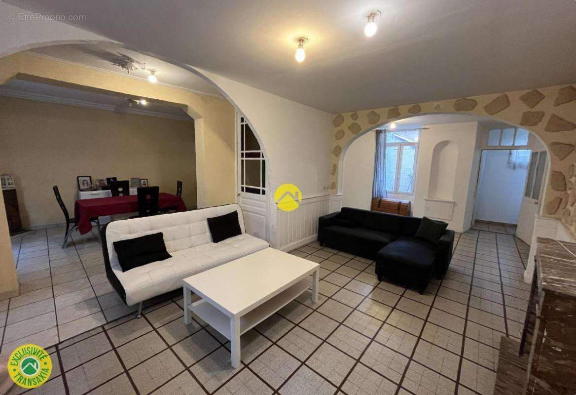 Maison de Ville Avec Garage - photo 2