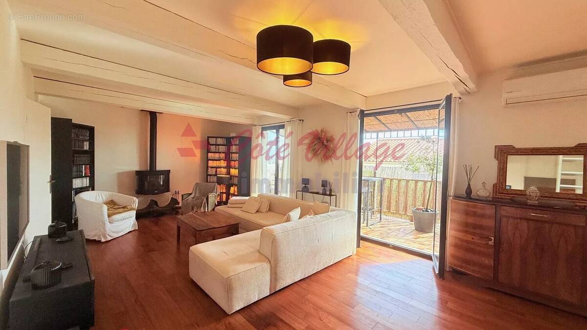 Appartement à FLEURY