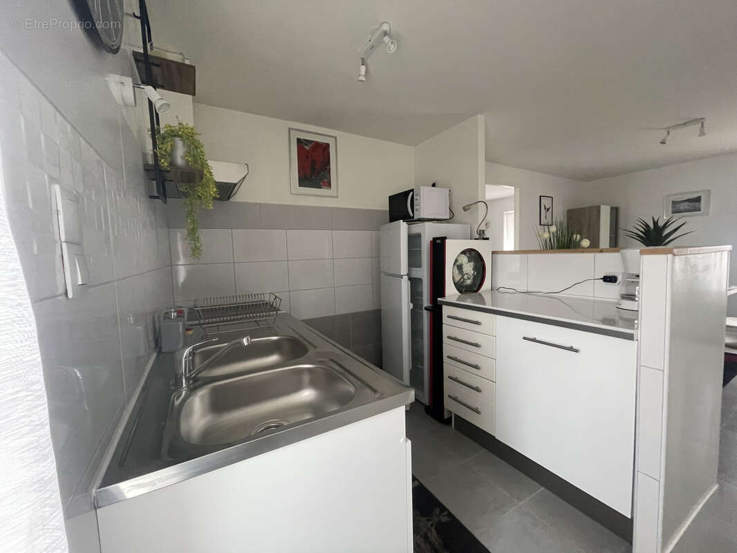 Appartement à SAINT-ROMAIN-LA-MOTTE