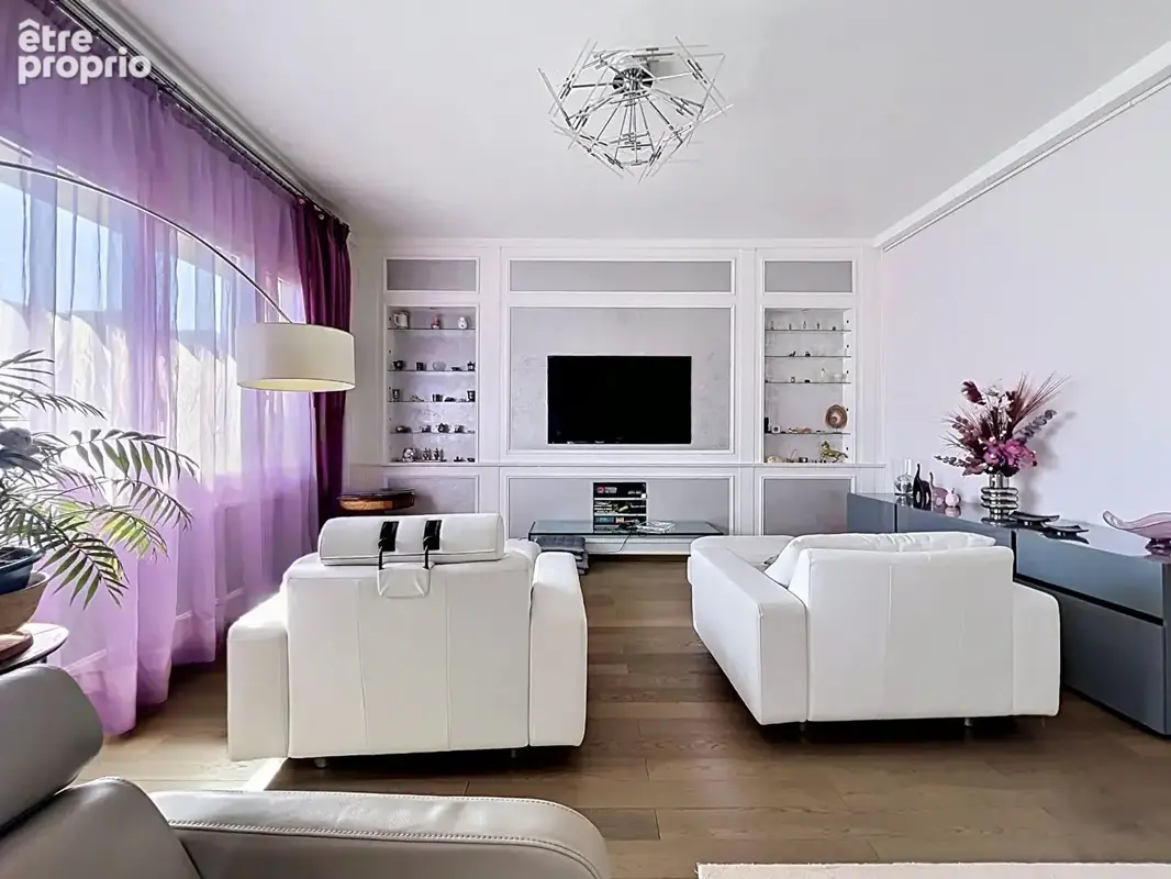 URGENT - Superbe appartement de standing aux beaux volumes - photo 7
