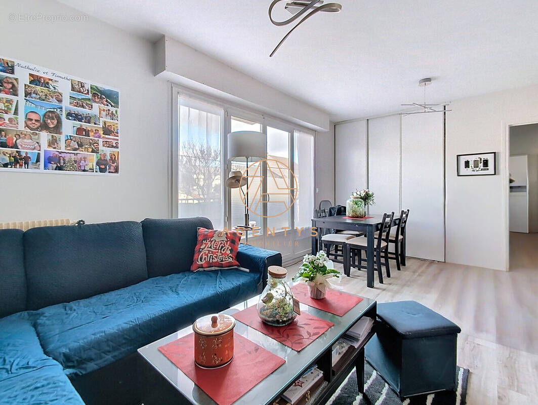 Appartement à SAINT-MAUR-DES-FOSSES
