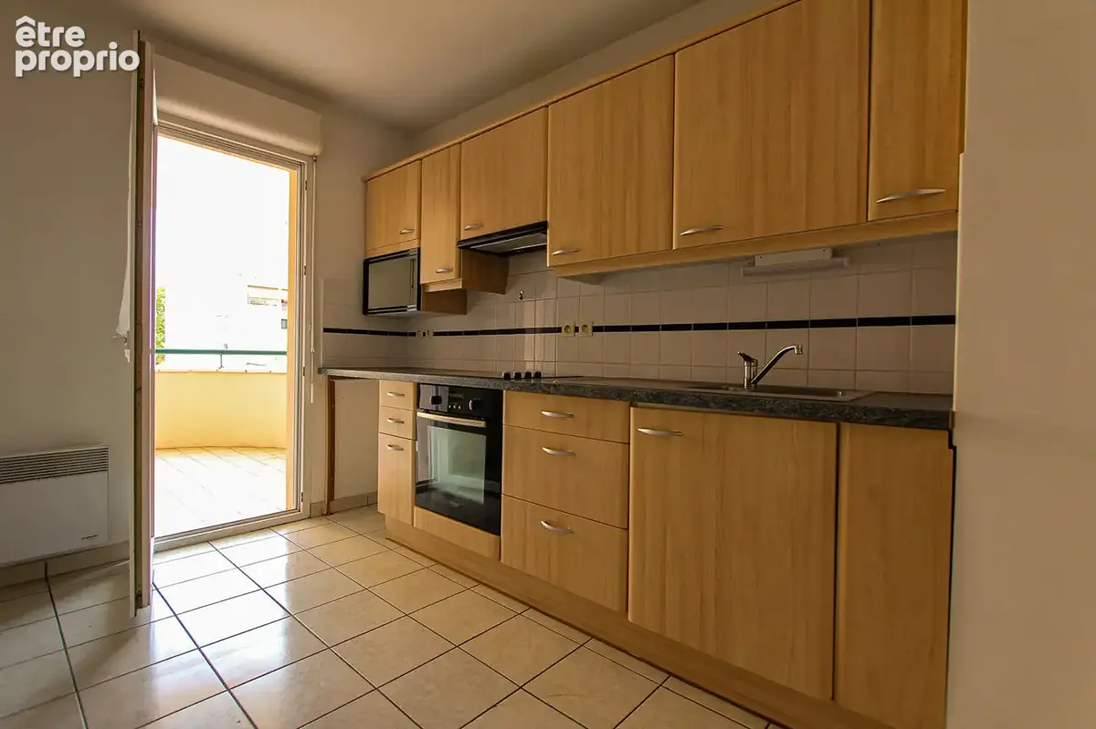 Exclusivite - bayonne  appartement t2 - centre balcon ? parking - cellier - photo 4