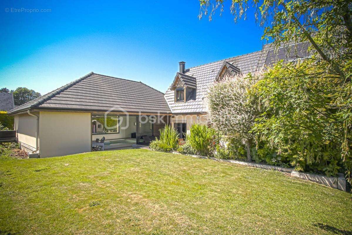 Maison à EPREVILLE