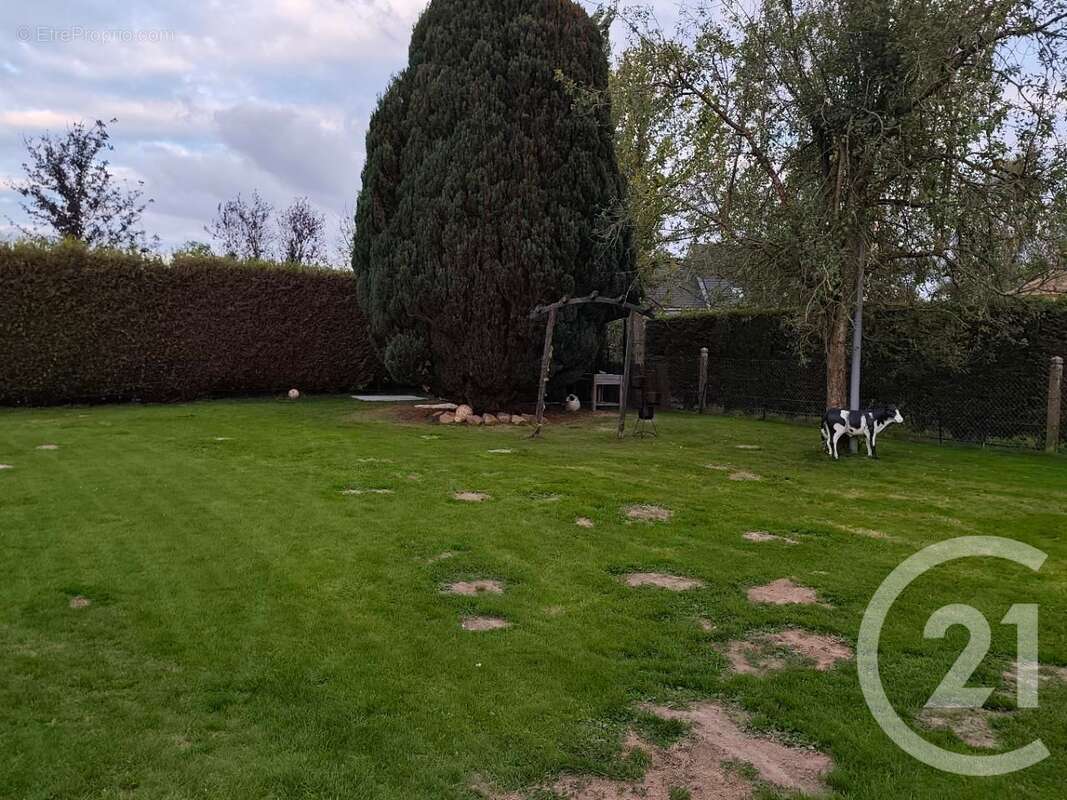 Maison à COURBEPINE