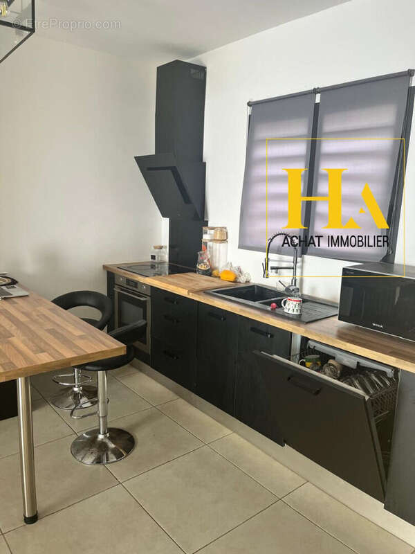 Maison à LES TROIS-BASSINS