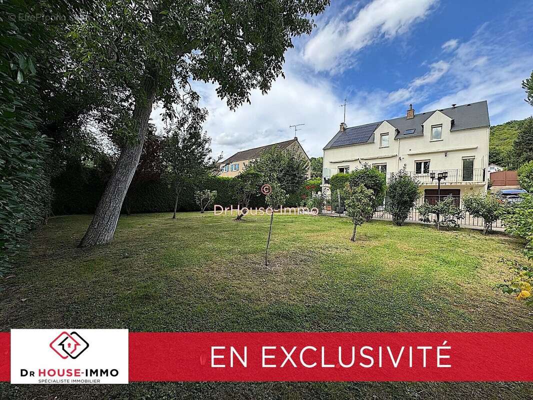 Maison à VAUX-SUR-SEINE