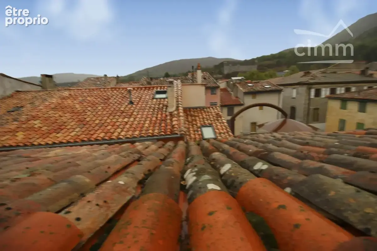 QUILLAN – Maison de ville sur 3 niveaux avec grenier – 74 m² habitables - photo 8