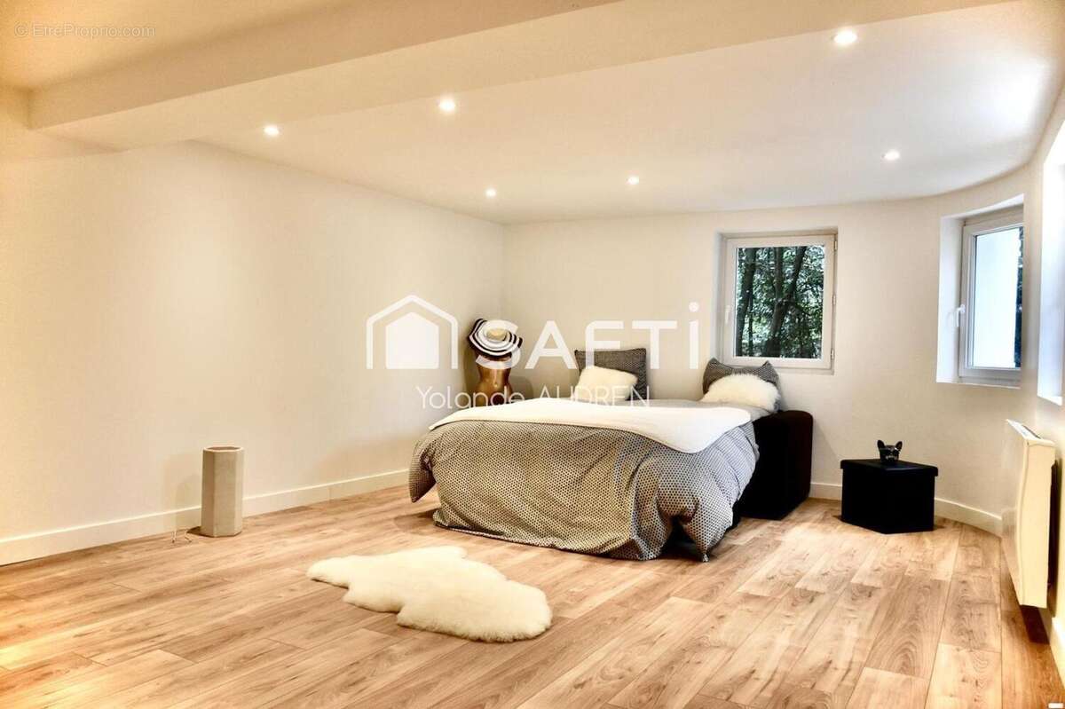 Maison 363 m² à Le Pellerin  - photo 8