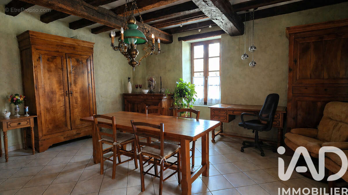 Photo 6 - Maison à SAINT-HILAIRE-DES-LOGES