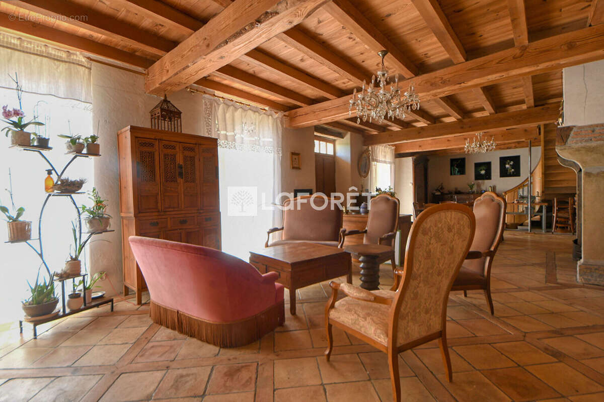Maison à SALVAGNAC