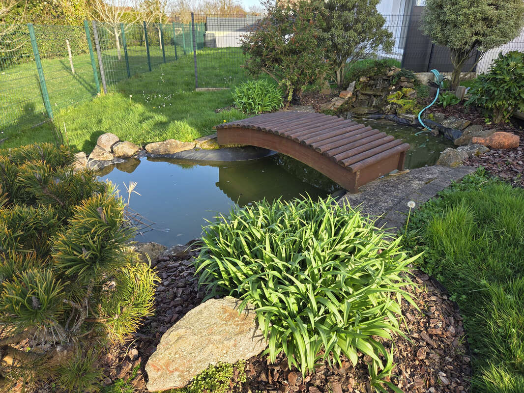 Maison à SAINT-JULIEN-DES-LANDES