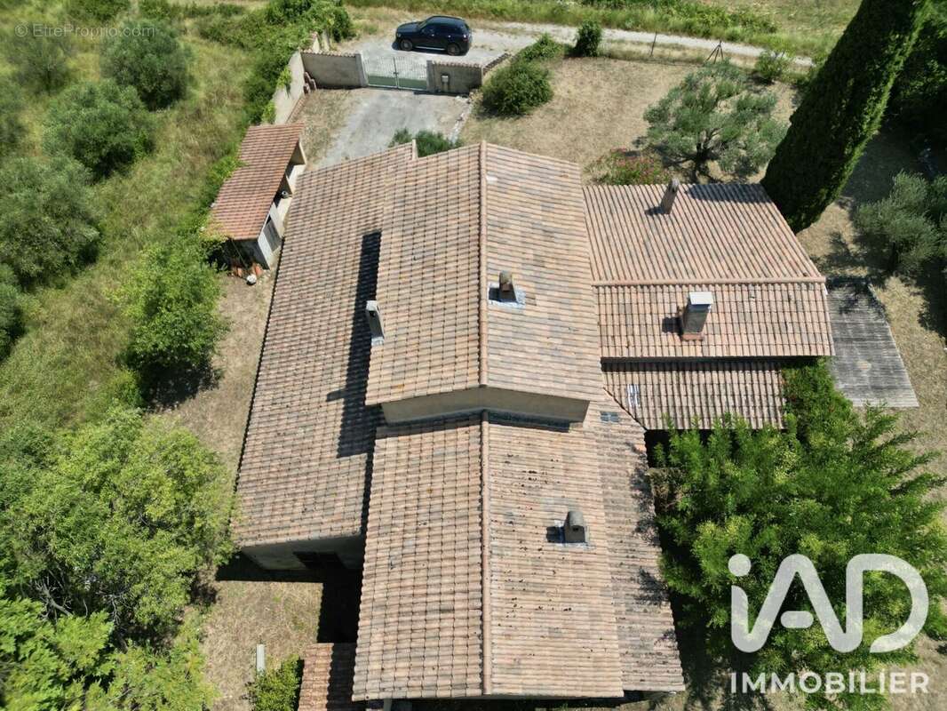 Maison 153 m² à Saint-Marcel-D'ardeche  - photo 3