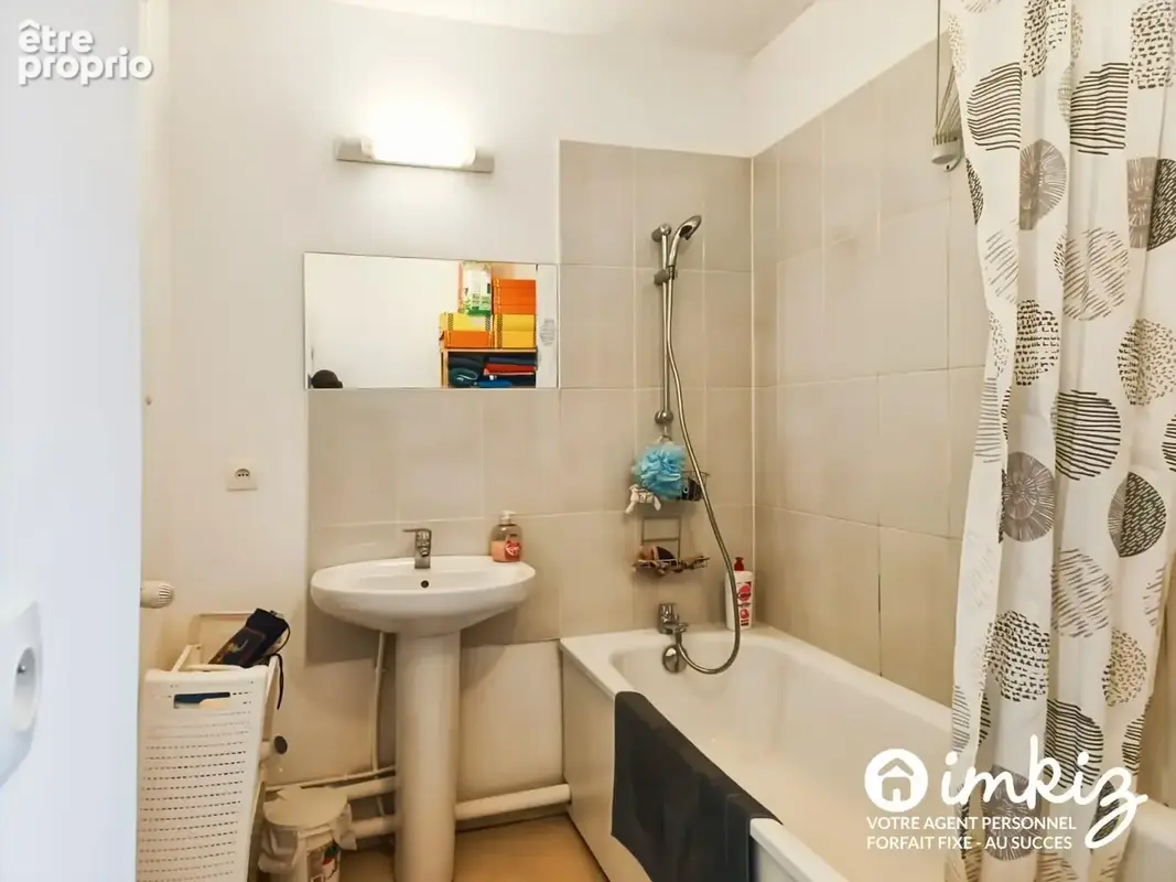 T2 récent de 53 m² avec loggia, parking et cave - photo 7