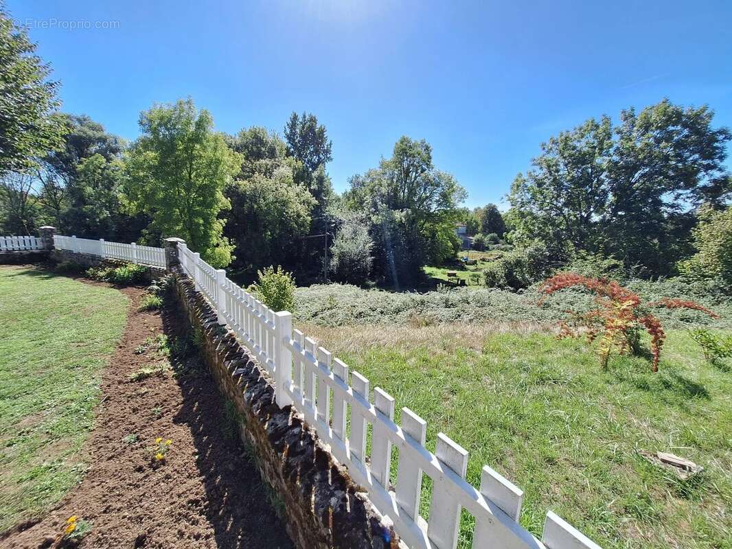 Maison à SAINT-CLAUD