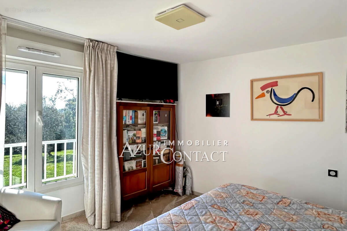 Appartement à MOUGINS