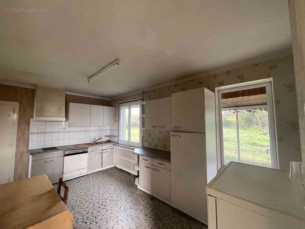 Maison à LES HERBIERS