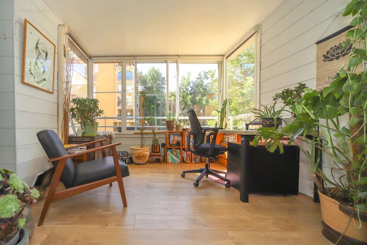 Appartement à LATTES