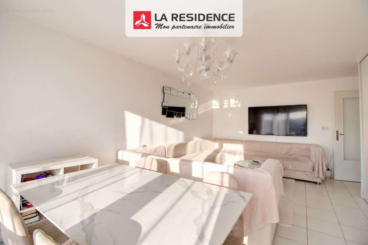 Appartement 71 m² à Chanteloup-Les-Vignes  - photo 2