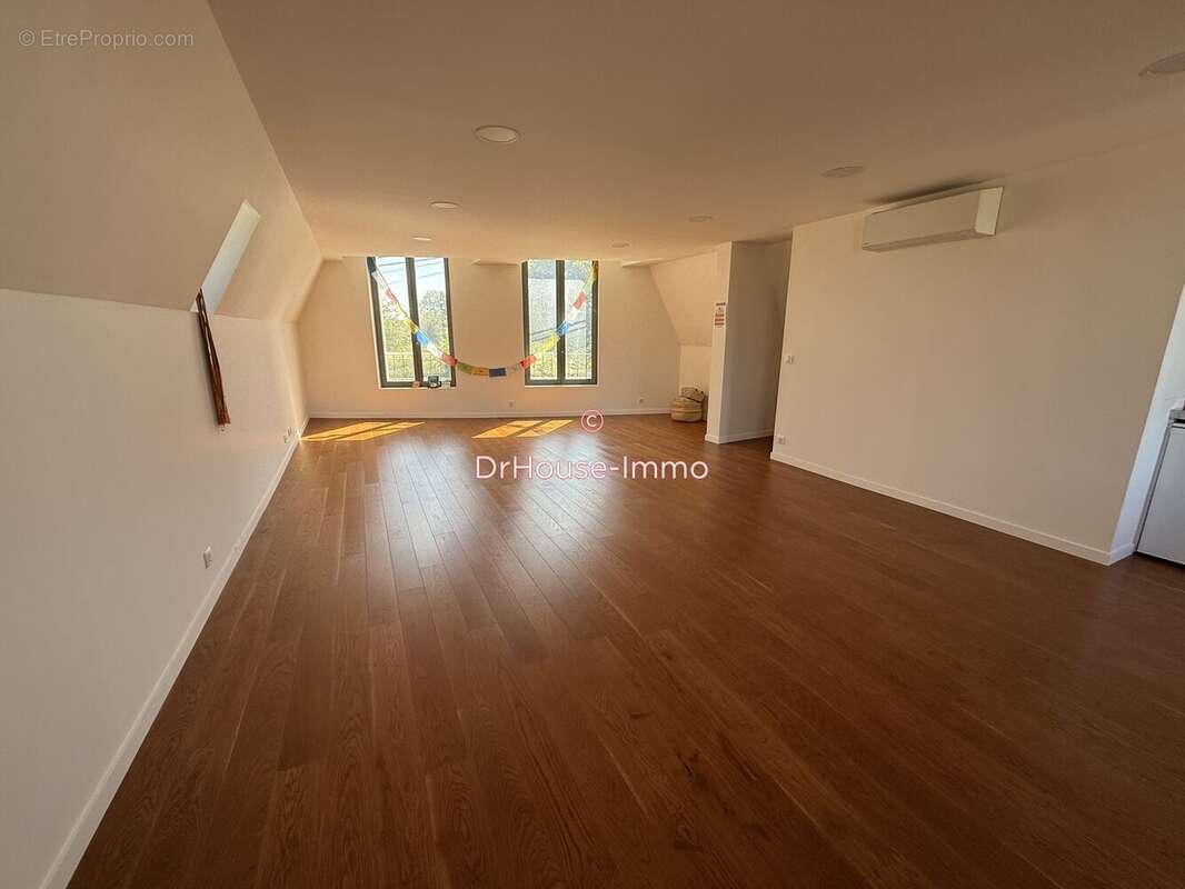 Commerce 124 m² à Grez-Sur-Loing  - photo 6