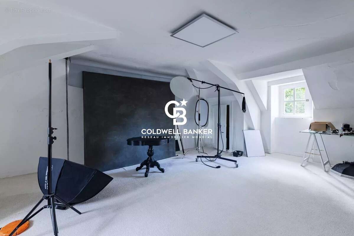 Maison à SAINTE-LUCE-SUR-LOIRE