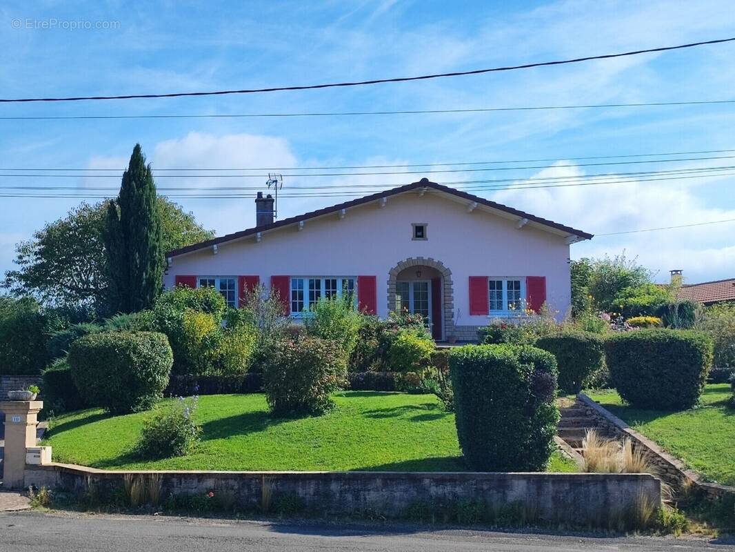 Maison à SANCE