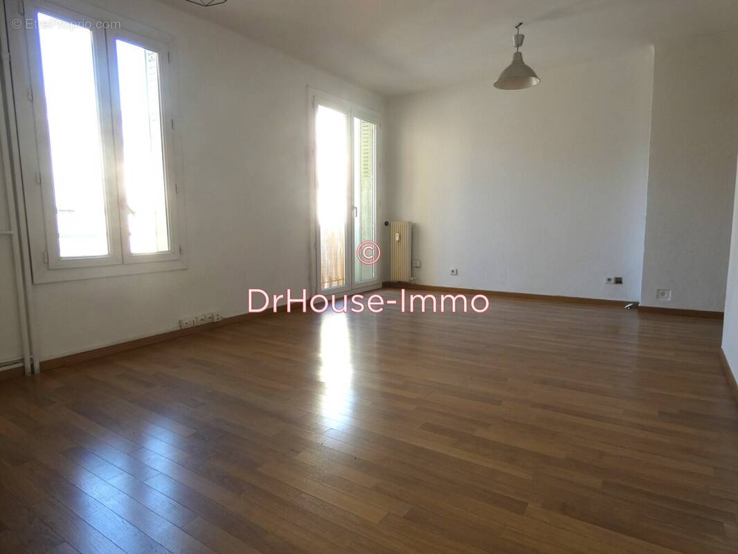 Appartement à MARSEILLE-10E