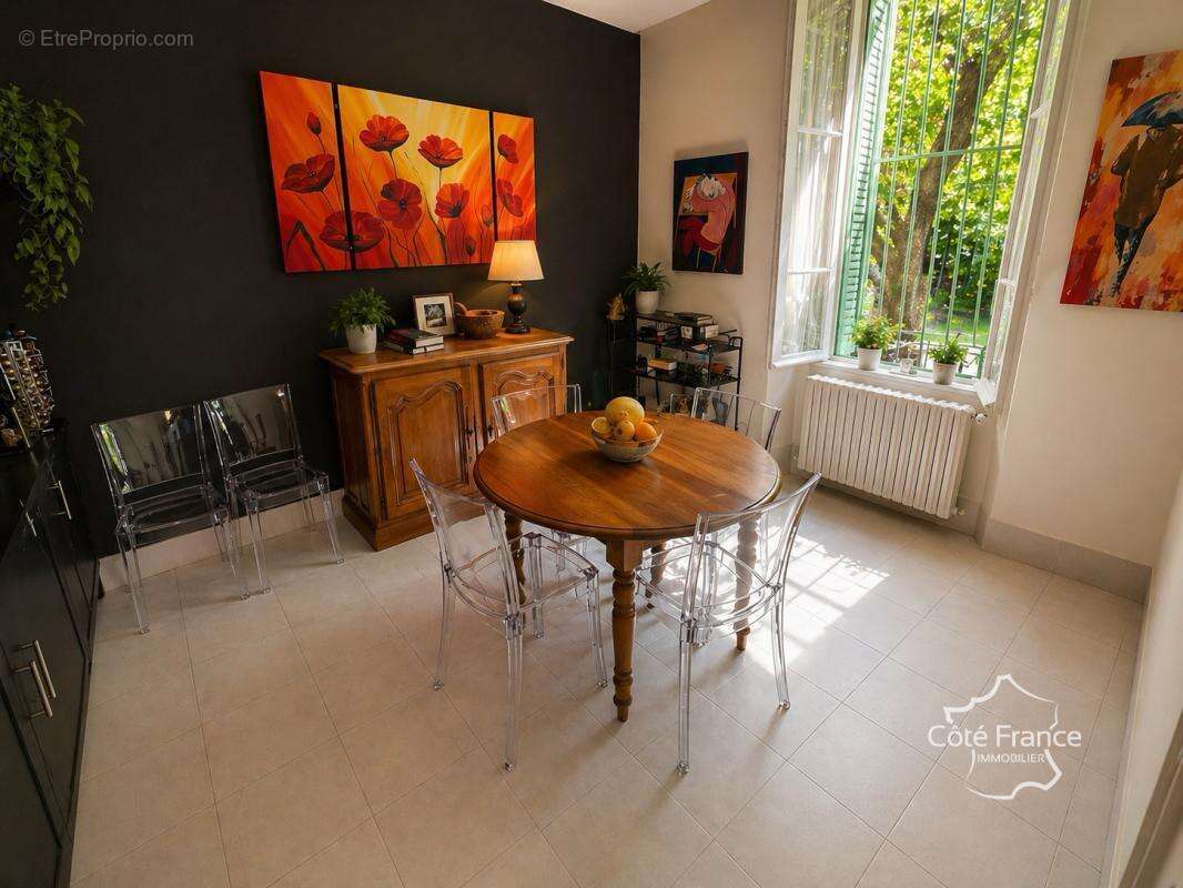 Maison à GRANS