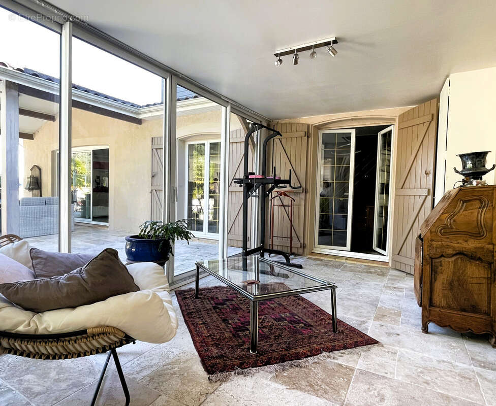 Maison contemporaine avec piscine   Boulazac - photo 17