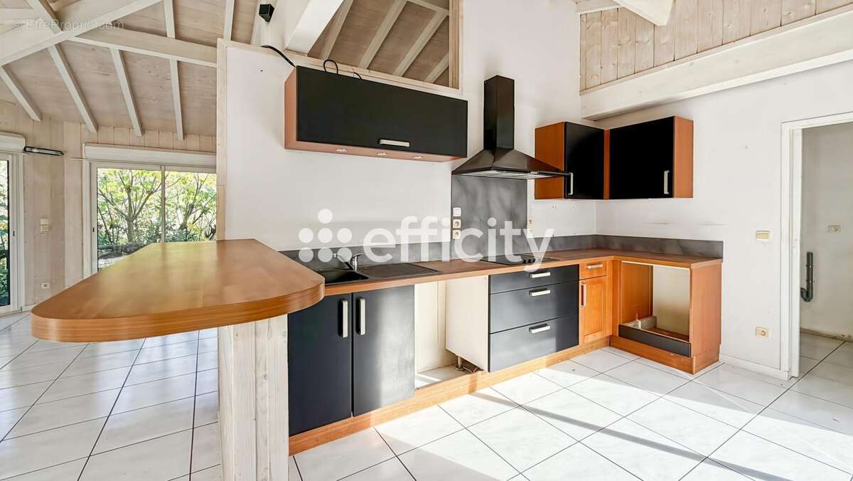 Maison à GUJAN-MESTRAS