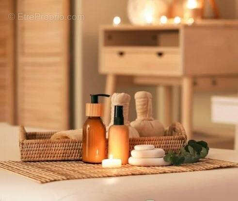 Commerce à SAINT-JORIOZ