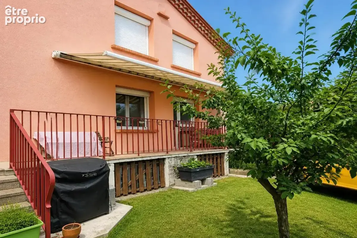 Maison de 5 pièces de 145 m² à Saint-Laurent-de-Cerdans - photo 6